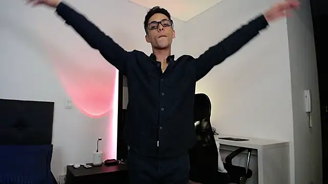 aodaboyyy online show from December 2024 12:03:02 AM