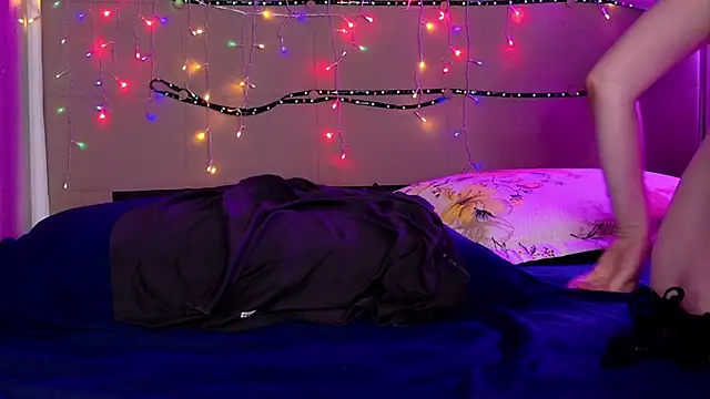 Snapshot of AnnJey chatting on February 2025 10:21:01 PM AnnJey online show from February 2025 10:21:01 PM