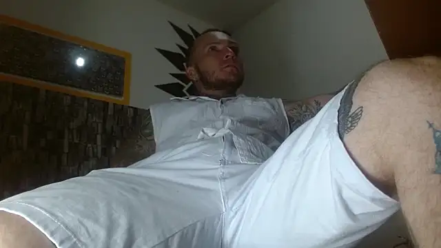 Snapshot of stripnolimits chatting on October 2025 11:32:02 PM stripnolimits online show from October 2025 11:32:02 PM