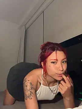 Snapshot of dinamita_Blair chatting on October 2025 12:33:02 AM dinamita Blair online show from October 2025 12:33:02 AM