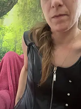 LadyChantale online show from January 2025 08:58:01 AM