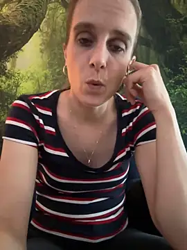 LadyChantale online show from March 2025 05:13:01 PM