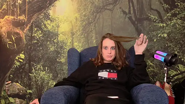 LadyChantale online show from March 2025 02:12:01 PM