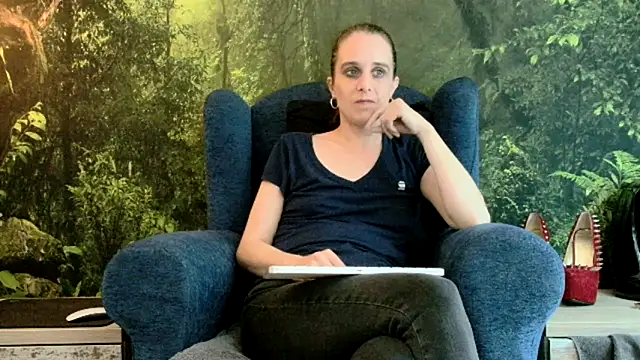 LadyChantale online show from March 2025 06:26:02 PM