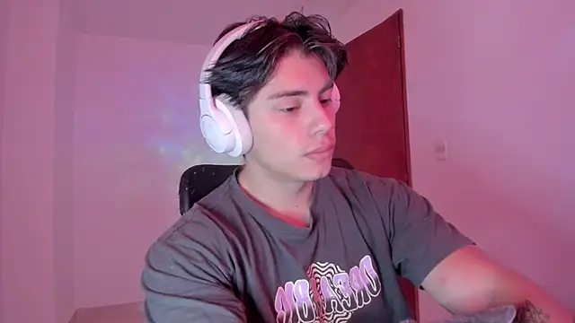 Giordano Russo online show from September 2025 05:40:02 PM