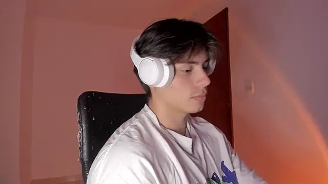 Giordano Russo online show from October 2025 08:29:02 PM