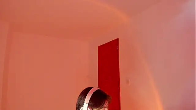 Giordano Russo online show from November 2025 08:44:01 PM