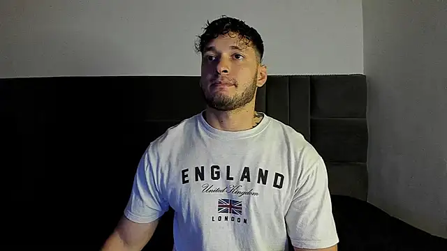 alejandro  2 online show from November 2025 08:08:02 PM