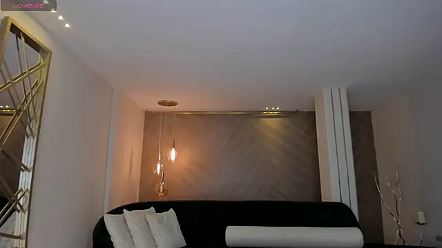 Snapshot of NiaHolland chatting on October 2025 06:06:01 PM NiaHolland online show from October 2025 06:06:01 PM