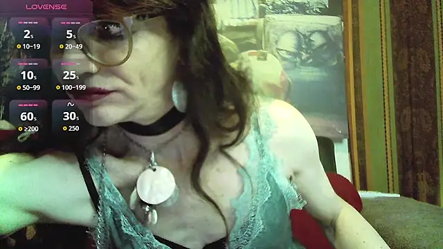 Snapshot of TheBlackWtch chatting on October 2025 07:11:01 PM TheBlackWtch online show from October 2025 07:11:01 PM