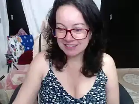 Sonialorens  online show from December 2024 11:49:02 AM