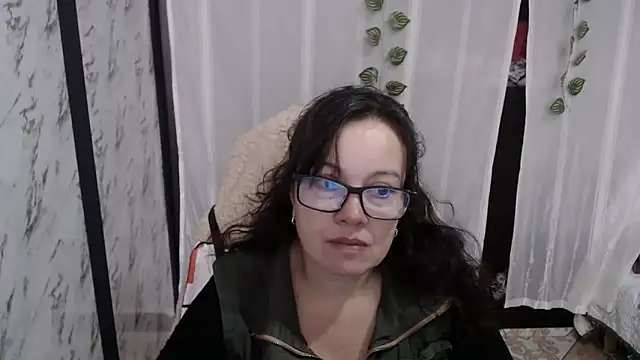 Sonialorens  online show from March 2025 08:42:02 PM