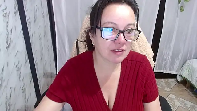 Sonialorens  online show from March 2025 12:09:01 PM
