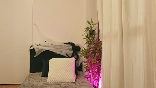 Snapshot of Luna_Riva chatting on October 2025 09:41:01 AM Luna Riva online show from October 2025 09:41:01 AM