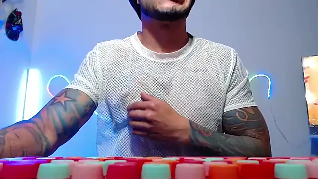 Snapshot of sebastian_horny chatting on September 2025 01:04:01 PM sebastian horny online show from September 2025 01:04:01 PM