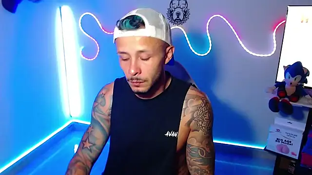 Snapshot of sebastian_horny chatting on September 2025 03:33:02 AM sebastian horny online show from September 2025 03:33:02 AM