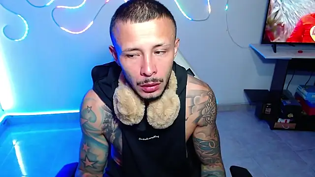 Snapshot of sebastian_horny chatting on October 2025 09:54:02 AM sebastian horny online show from October 2025 09:54:02 AM