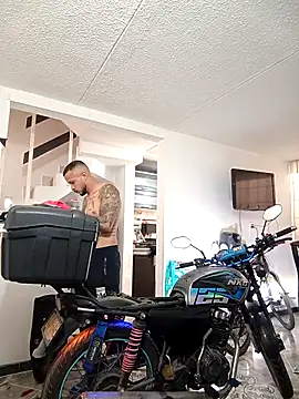 Snapshot of sebastian_horny chatting on October 2025 08:51:02 PM sebastian horny online show from October 2025 08:51:02 PM