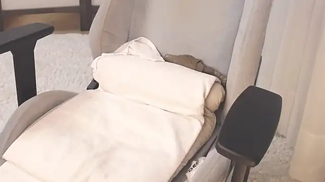 Snapshot of ms_Hot_milf chatting on September 2025 03:56:01 AM ms Hot milf online show from September 2025 03:56:01 AM