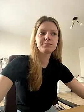 Snapshot of MaryHiggins chatting on October 2025 08:03:01 AM MaryHiggins online show from October 2025 08:03:01 AM