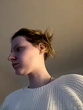 Snapshot of MaryHiggins chatting on October 2025 01:59:02 PM MaryHiggins online show from October 2025 01:59:02 PM