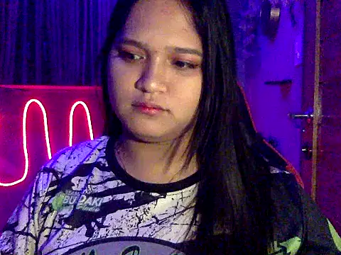 EmpressYna online show from October 2025 09:42:02 PM