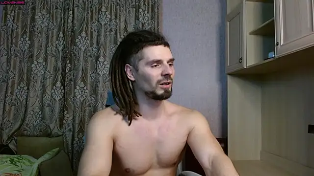 Aestheticguy101 online show from January 2025 02:47:01 PM