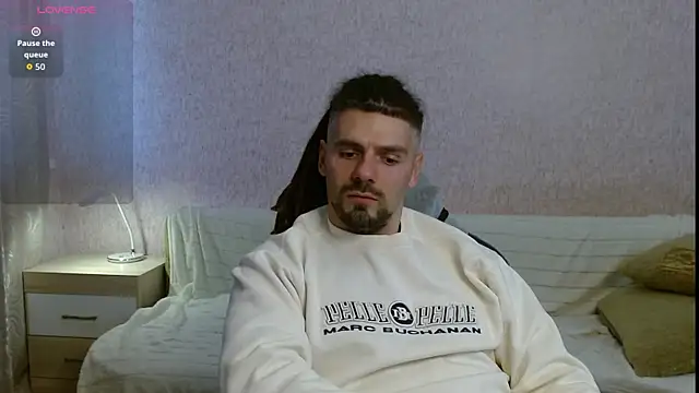 Aestheticguy101 online show from October 2025 12:41:02 PM