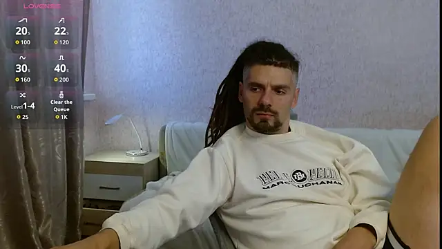 Aestheticguy101 online show from October 2025 09:21:02 AM