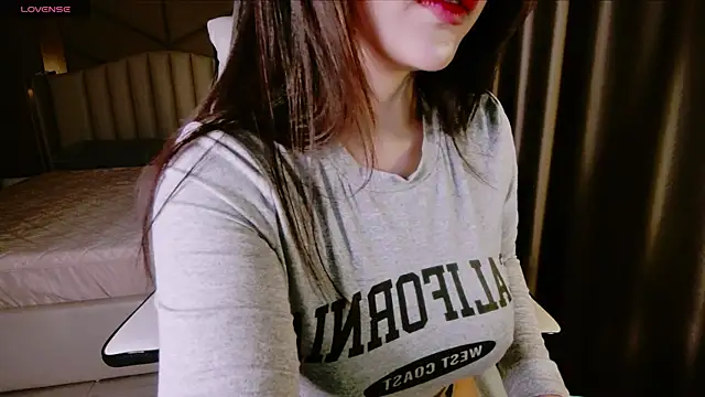 Girl  Funny online show from March 2025 03:56:02 AM