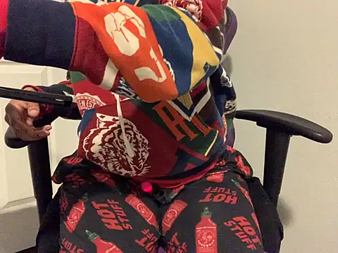 Snapshot of RylHoneyy chatting on December 2024 06:36:01 AM RylHoneyy online show from December 2024 06:36:01 AM