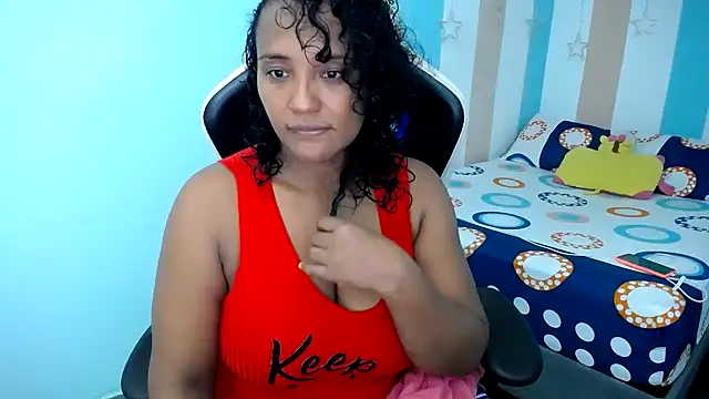 marysol83 online show from November 2025 01:05:02 AM