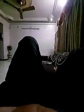 Snapshot of vansh1802 chatting on January 2025 08:21:01 PM vansh1802 online show from January 2025 08:21:01 PM