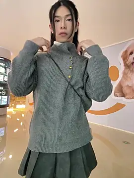 Snapshot of CrytinaSissyCrossdress chatting on December 2024 01:21:01 PM CrytinaSissyCrossdress online show from December 2024 01:21:01 PM