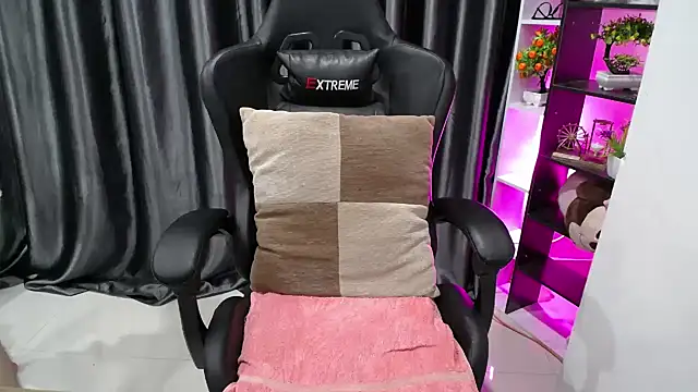 Yuki-yio online show from February 2025 01:22:01 AM