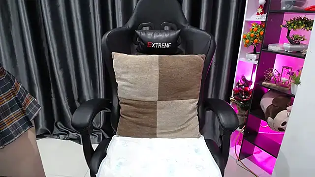 Yuki-yio online show from February 2025 01:21:01 AM