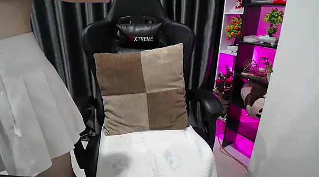 Yuki-yio online show from March 2025 01:22:01 AM