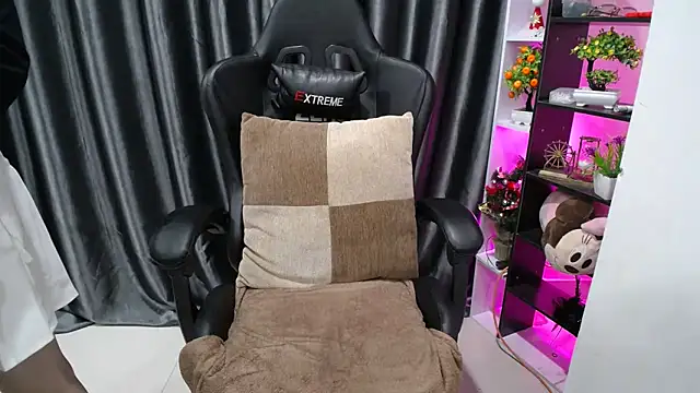 Yuki-yio online show from March 2025 12:36:02 AM