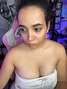 Emma Wish online show from October 2025 04:19:02 PM