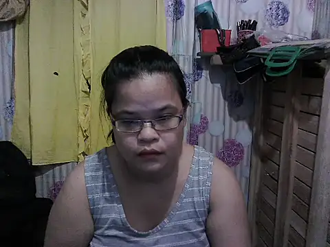 abiemayhottiey online show from December 2024 04:28:02 PM