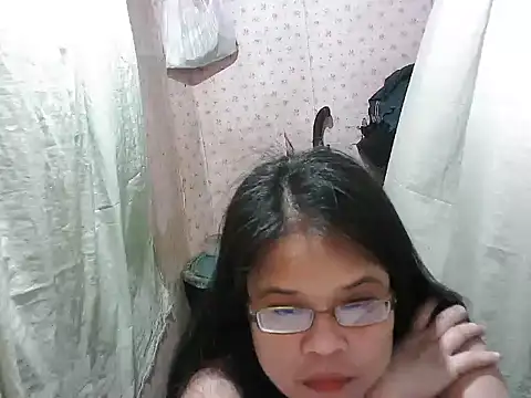 abiemayhottiey online show from October 2025 03:11:01 PM