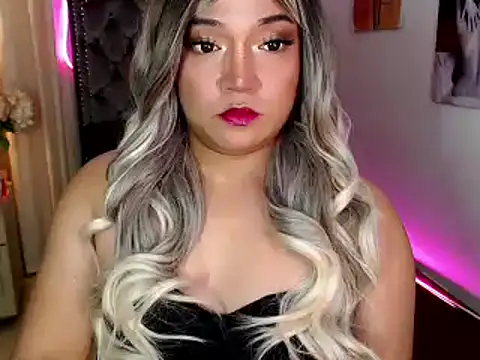 Snapshot of Urgirl_Ekang chatting on November 2025 09:18:01 PM Urgirl Ekang online show from November 2025 09:18:01 PM