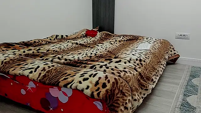 sexxymuscles4u online show from February 2025 06:35:02 PM