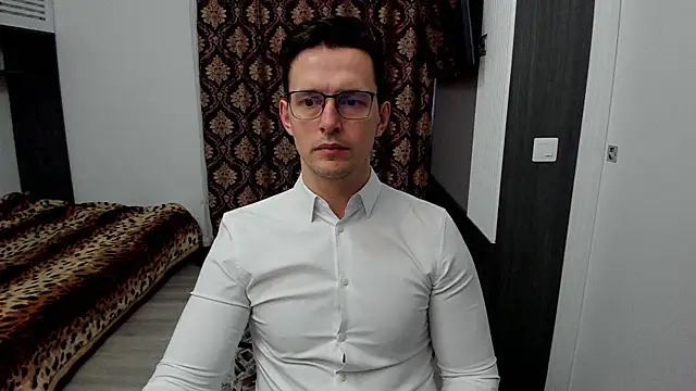 sexxymuscles4u online show from March 2025 08:26:02 AM