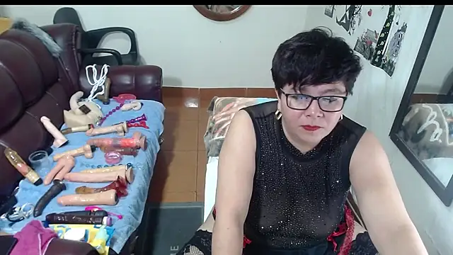 angelitolove727 online show from December 2024 08:11:01 PM