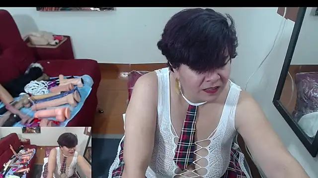 Snapshot of angelitolove727 chatting on October 2025 07:46:02 PM angelitolove727 online show from October 2025 07:46:02 PM