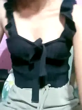 Snapshot of Cutie_body11 chatting on December 2025 03:00:02 AM Cutie body11 online show from December 2025 03:00:02 AM