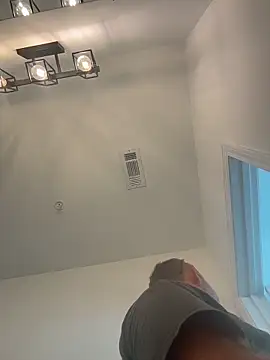 Snapshot of smokeymt420 chatting on October 2025 07:10:02 PM smokeymt420 online show from October 2025 07:10:02 PM