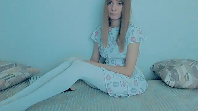 Snapshot of YourCaramel chatting on November 2025 03:38:02 AM YourCaramel online show from November 2025 03:38:02 AM