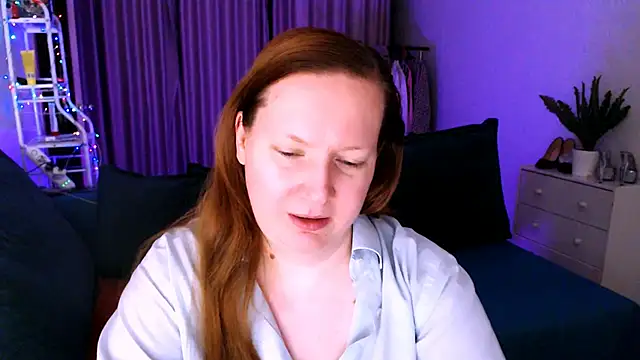 GoddessLara online show from December 2024 06:05:01 PM